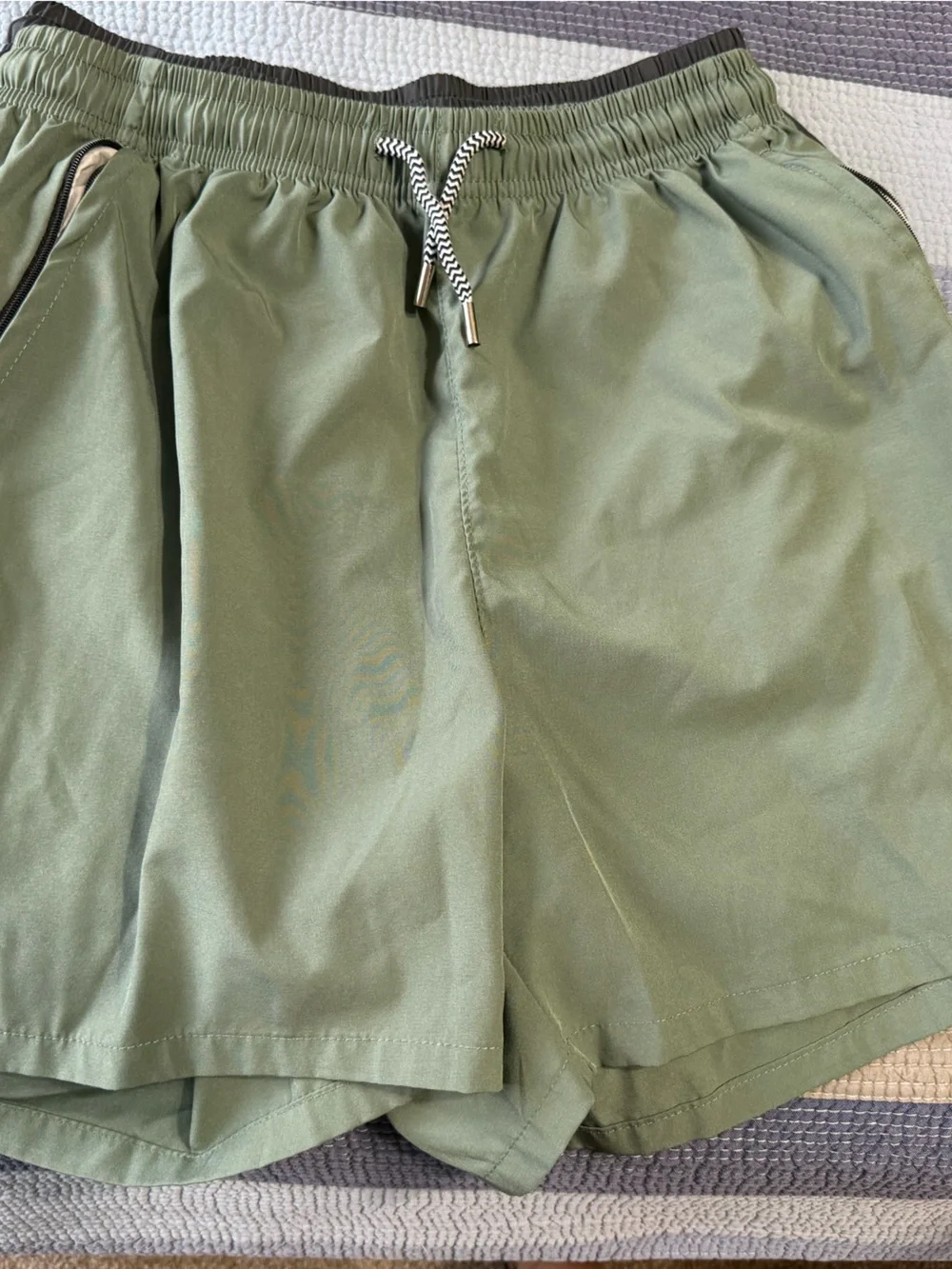 N/A men’s shorts